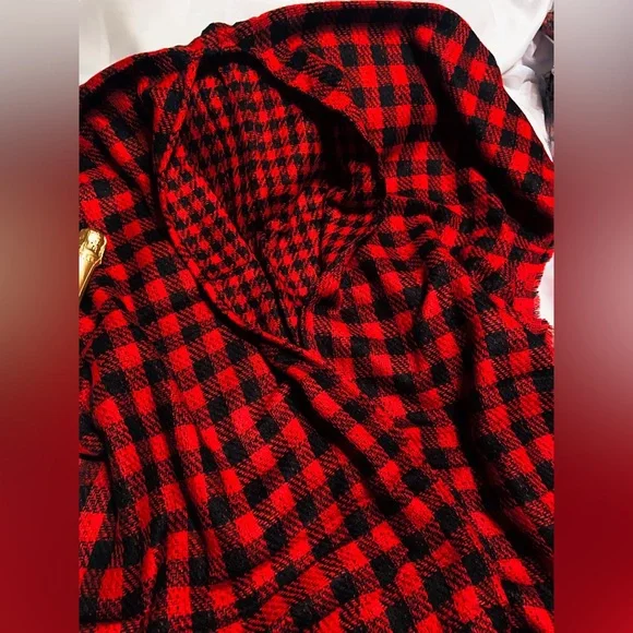 Villa Of the Buffalo Babes Poncho - Picture 4 of 10